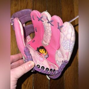 Little Girl’s Dora Baseball Glove